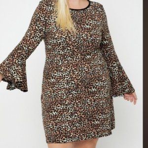 Bell sleeves print dress
